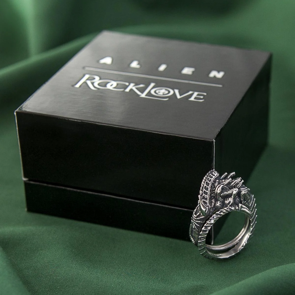 Alien X RockLove ALIEN Xenomorph Queen Ring - Image 6