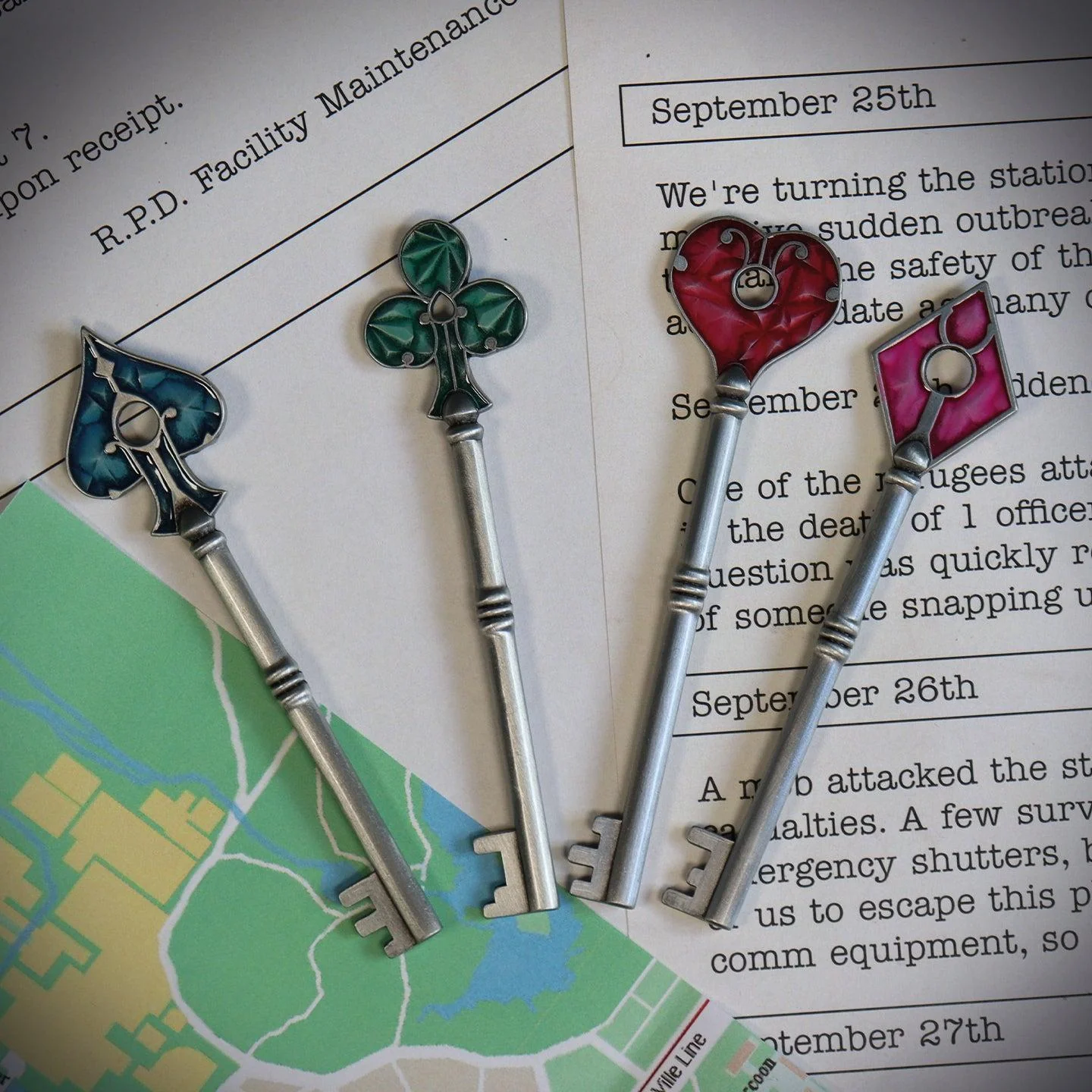 Resident Evil 2 - Set of Card Suit Keys - US Variant - Image 7